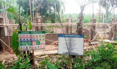 Kangkangi K3 Pekerjaan Disubkan dan Tanpa Pengawasan, Pembangunan RKB SMP 2 Patia Disorot