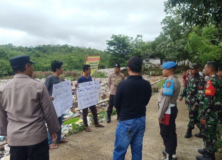 DPC Amira Pandeglang Lakukan Aksi Unras Terakit TPA Bojong Canar Yang Diduga Ilegal
