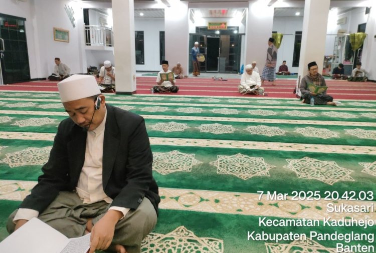 Hidupkan Malam Ramadhan, Jamaah Masjid Baitul Muhajirin Komplek BPI Kaduhejo Programkan Khataman Qur’an