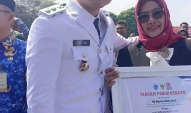 Saya Hj. Nuriah, S.Km, M.Si, ASDA 2 EKBANG Pandeglang, Ucapakan Dirgahayu Republik Indonesia Yang Ke-80 Tahun 2025