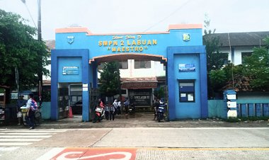 Diduga Ada Praktik Perdagangan LKS Di SMP 2 Labuan, Ini Pengakuan Kesiswaan serta WALAS