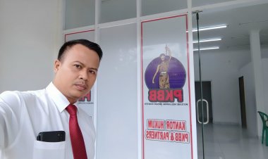 Ahmad Khotib, SE. Pimpinan Redaksi Media bppkbnewsbanten.com & Juga Wakil Ketua BPPKB DPC Pandeglang Harpakan Polri Tetap Dibawah Presiden