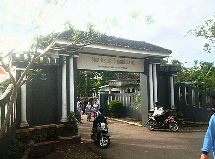 Diduga Tanpa Surat Mutasi, Guru P3K Ber-SK Kabupaten Serang Mengajar di Pandeglang ‎