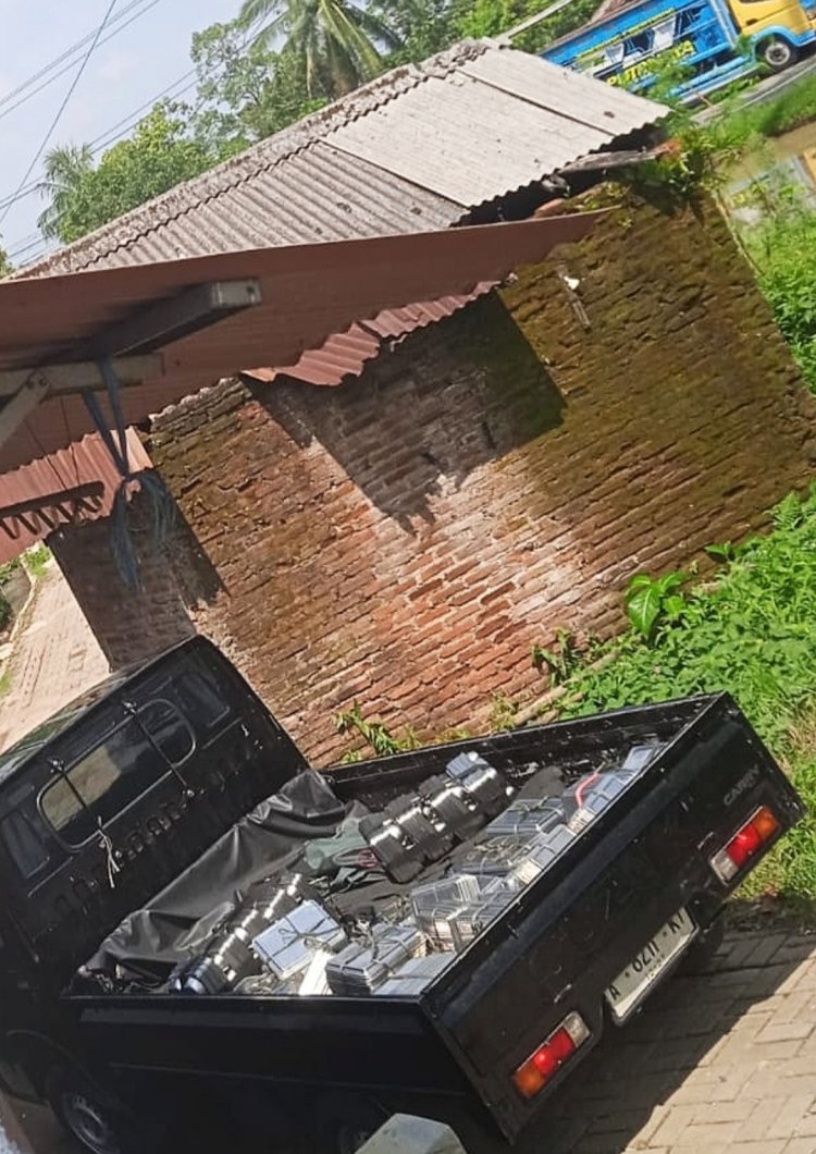 Pengiriman MBG Untuk B3 Pakai Mobil Bak Terbuka Didesa Cimanuk, DPC AMIRA Minta Satgas MBG dan BGN Lakuakn Audit Juga Sangsi Tegas