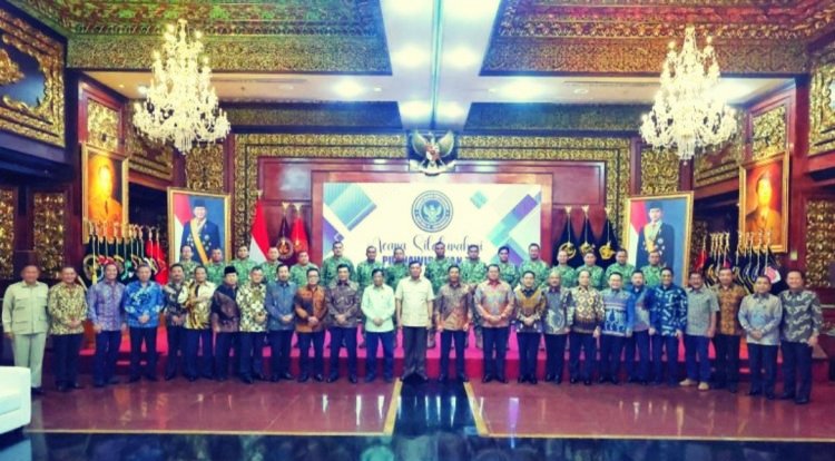 Bahas Tantangan Strategis Nasional, Menhan Sjafrie Dan Panglima TNI Gelar Silaturahim Dengan Purnawirawan TNI