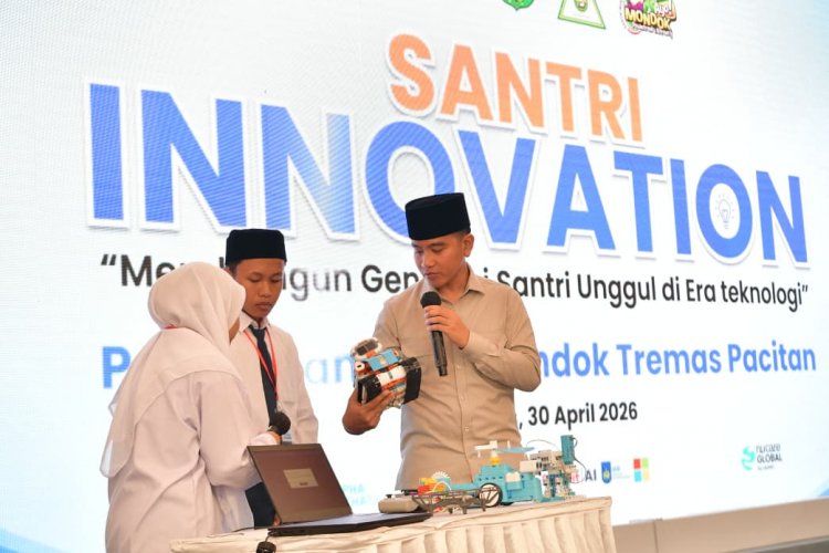 Wapres Dorong Santri Tremas Pacitan Upgrade Diri dan Kuasai AI, Hadapi Disrupsi Teknologi