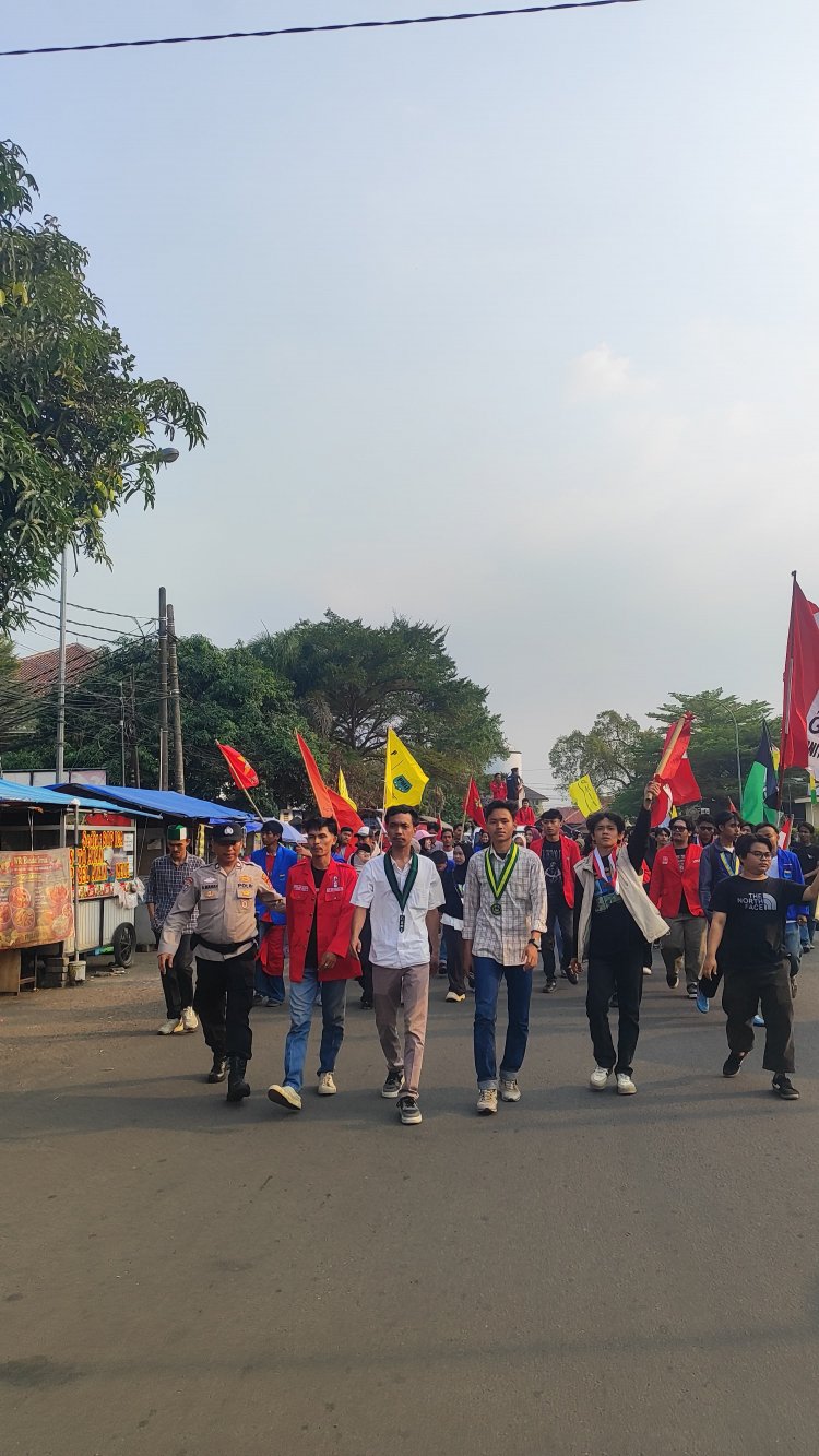 Mahasiswa Pandeglang Bersatu Gelar Aksi, Tuntut Transparansi Pengelolaan PAD